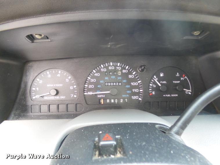 image for item BY9574 1998 Ford Windstar van