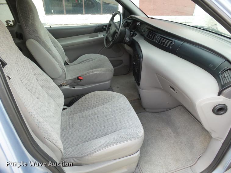 image for item BY9574 1998 Ford Windstar van