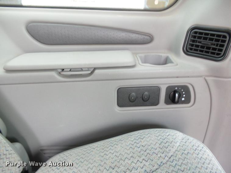 image for item BY9574 1998 Ford Windstar van