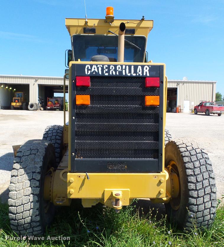 image for item BZ9798 1999 Caterpillar 140H motor grader
