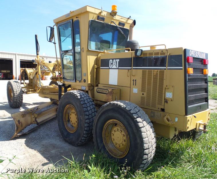 image for item BZ9798 1999 Caterpillar 140H motor grader