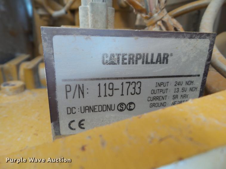 image for item BZ9798 1999 Caterpillar 140H motor grader