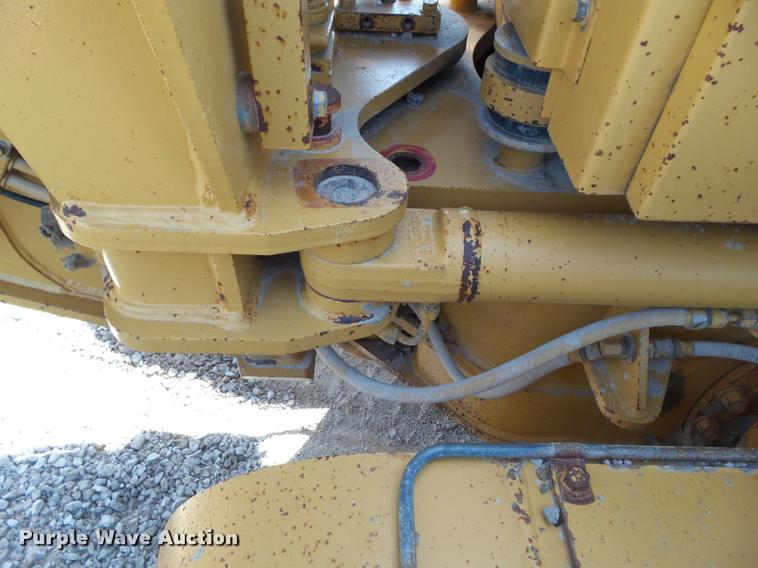 image for item BZ9798 1999 Caterpillar 140H motor grader