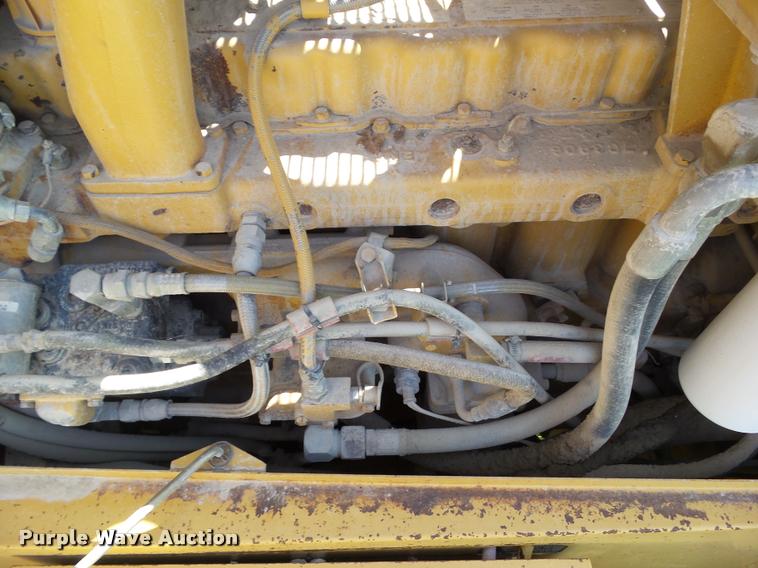 image for item BZ9798 1999 Caterpillar 140H motor grader