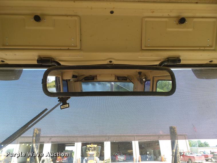 image for item BZ9798 1999 Caterpillar 140H motor grader