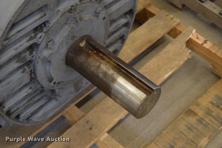 image for item CA9933 Toshiba electric motor