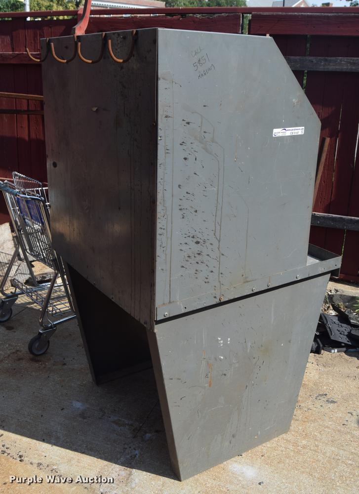 Welding booth in Wichita, KS Item CB9187 sold Purple Wave