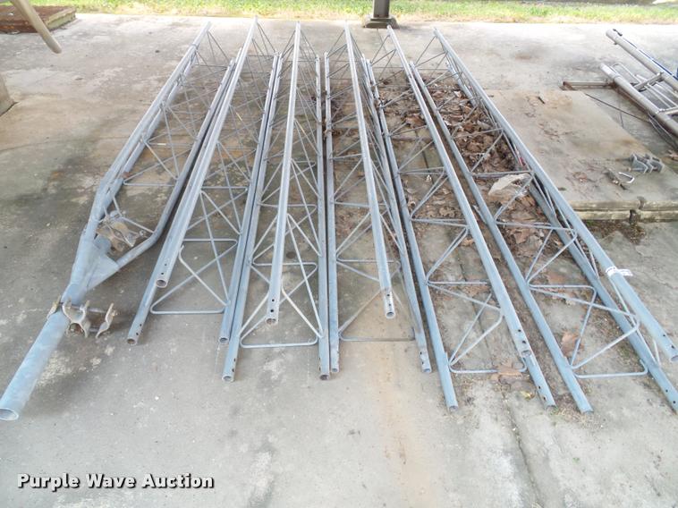 image for item CD9036 Radio antenna tower