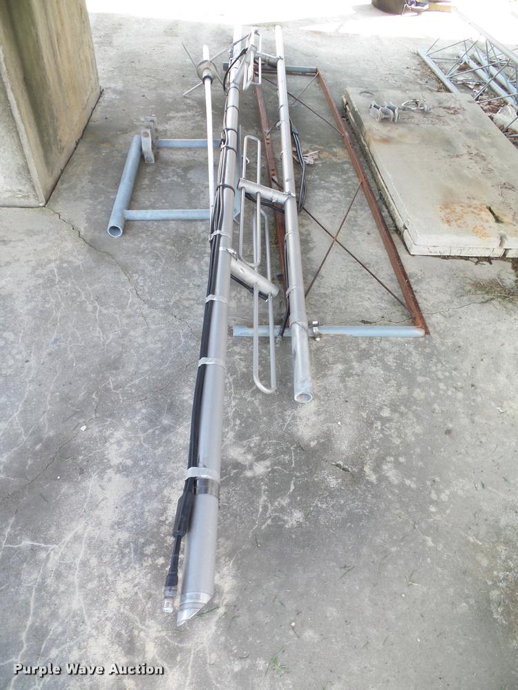 image for item CD9036 Radio antenna tower