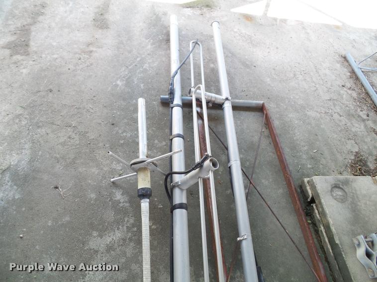 image for item CD9036 Radio antenna tower