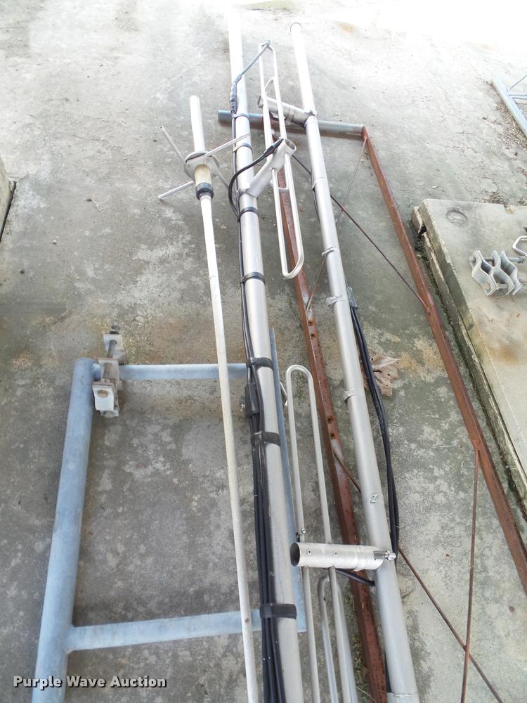 image for item CD9036 Radio antenna tower