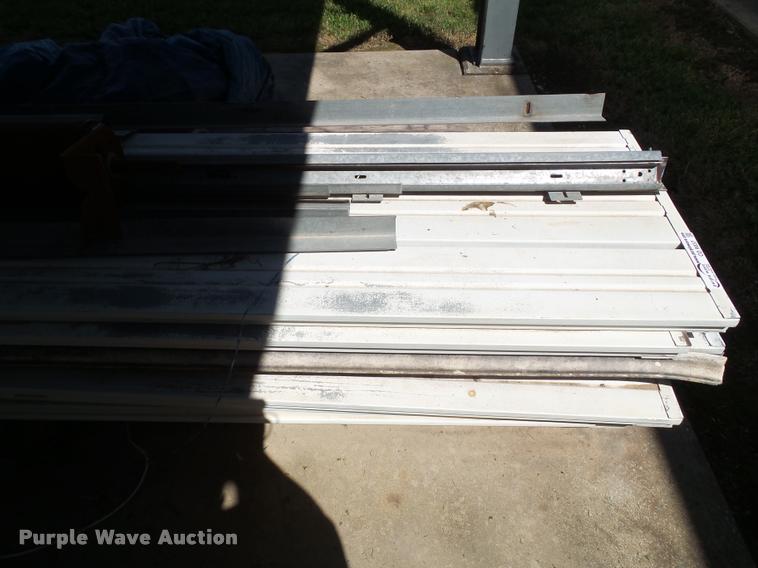 image for item CD9037 Garage door