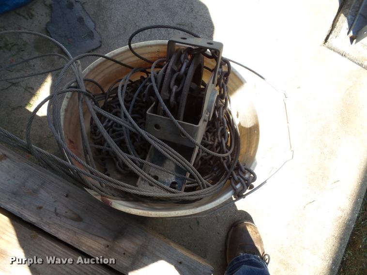 image for item CD9037 Garage door