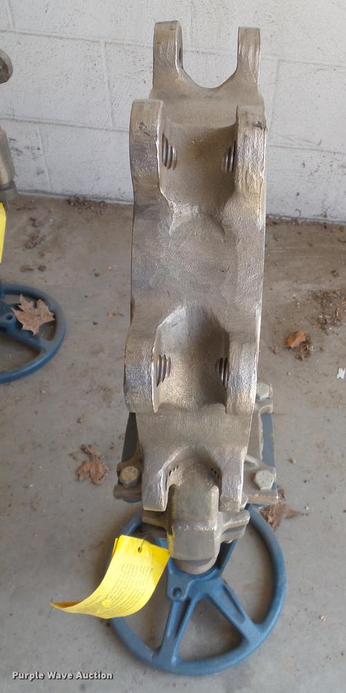 image for item CD9038 (2) DeZurik hand wheel actuated valves