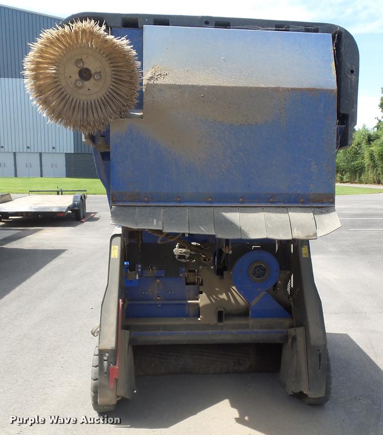 image for item CD9437 2005 American Lincoln MPV-60 sweeper