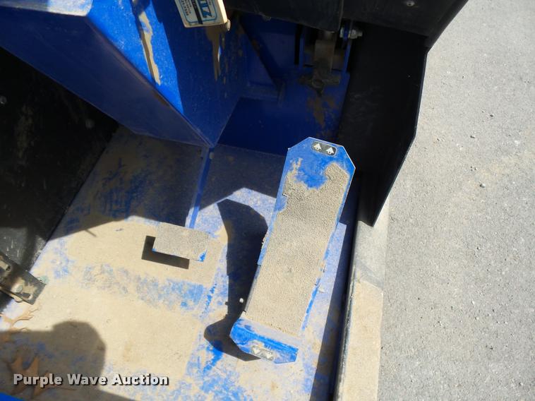 image for item CD9437 2005 American Lincoln MPV-60 sweeper