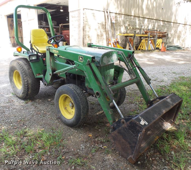 image for item CD9438 John Deere 855 tractor