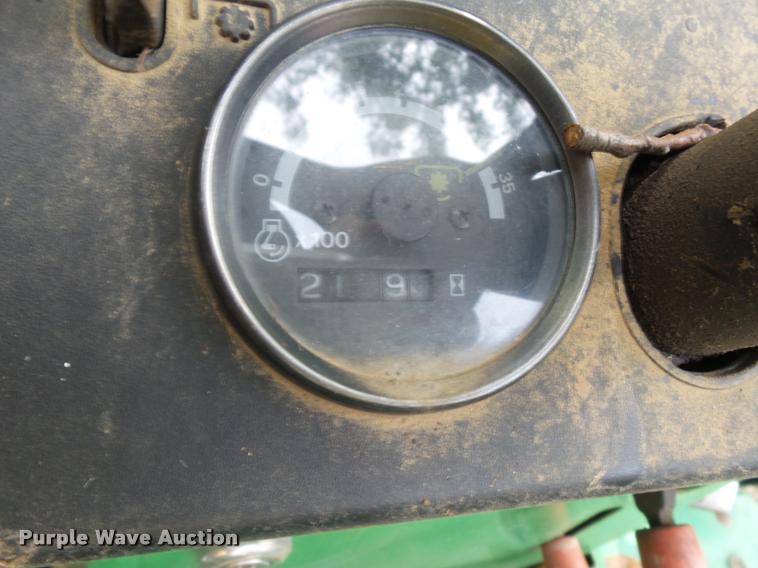 image for item CD9438 John Deere 855 tractor