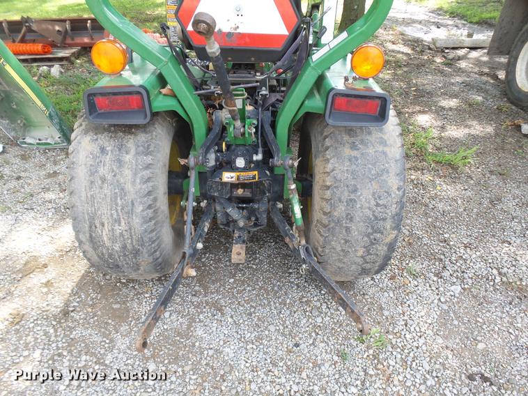 image for item CD9438 John Deere 855 tractor