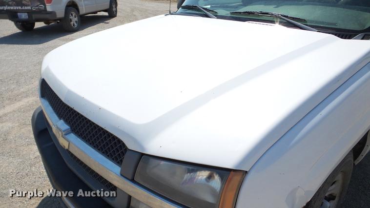 image for item DA8752 2005 Chevrolet Silverado 1500 pickup truck