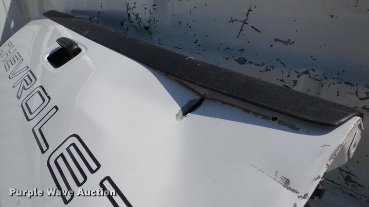 image for item DA8752 2005 Chevrolet Silverado 1500 pickup truck