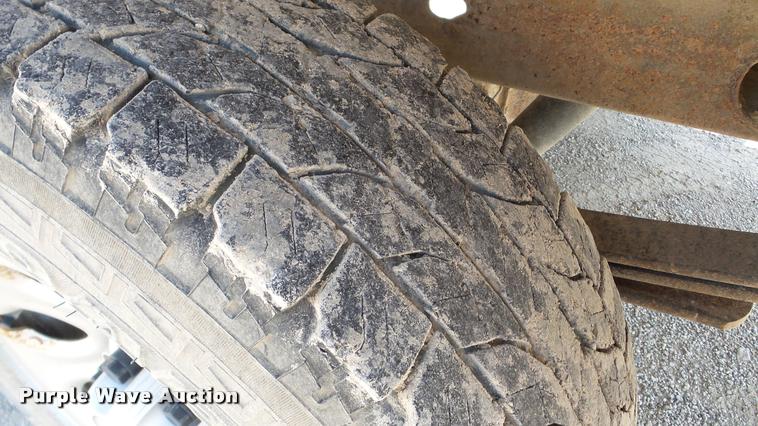 image for item DA8752 2005 Chevrolet Silverado 1500 pickup truck