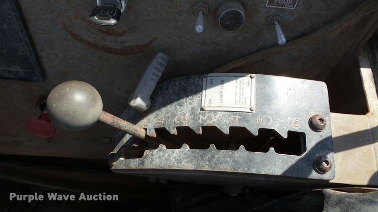 image for item DA8753 1986 Caterpillar 613C elevating scraper