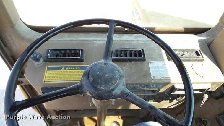 image for item DA8753 1986 Caterpillar 613C elevating scraper