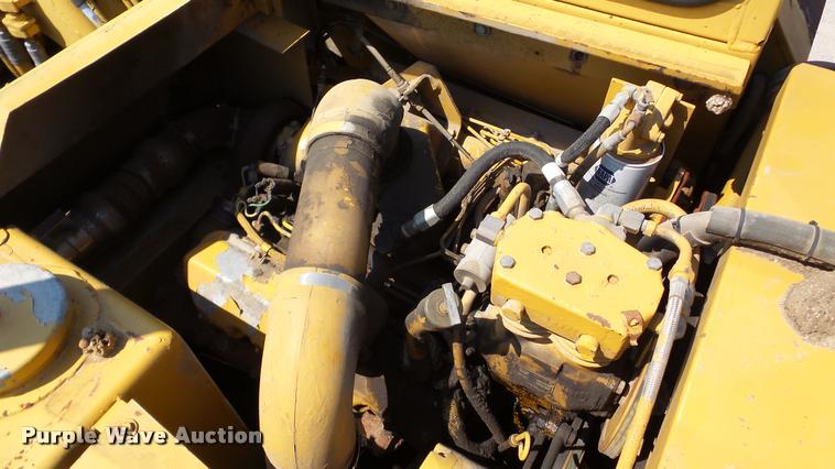 image for item DA8753 1986 Caterpillar 613C elevating scraper