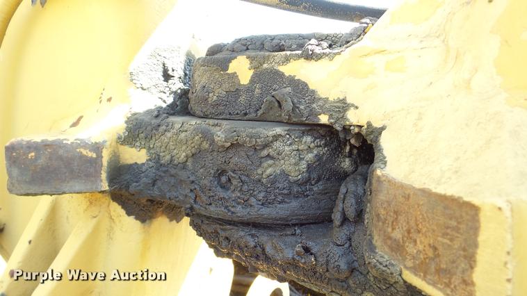 image for item DA8753 1986 Caterpillar 613C elevating scraper