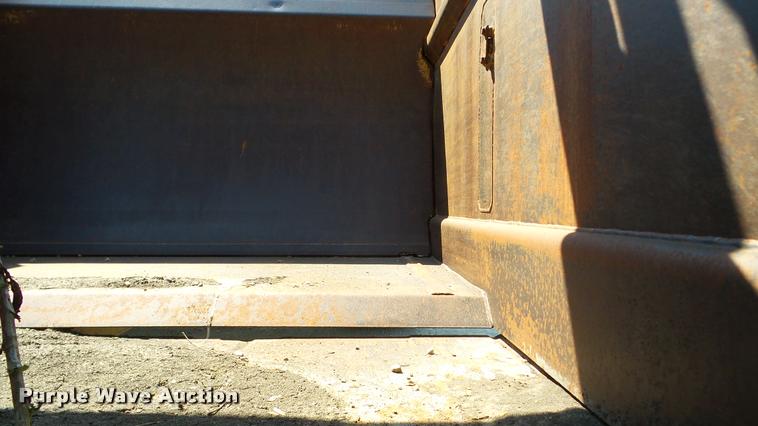 image for item DA8753 1986 Caterpillar 613C elevating scraper