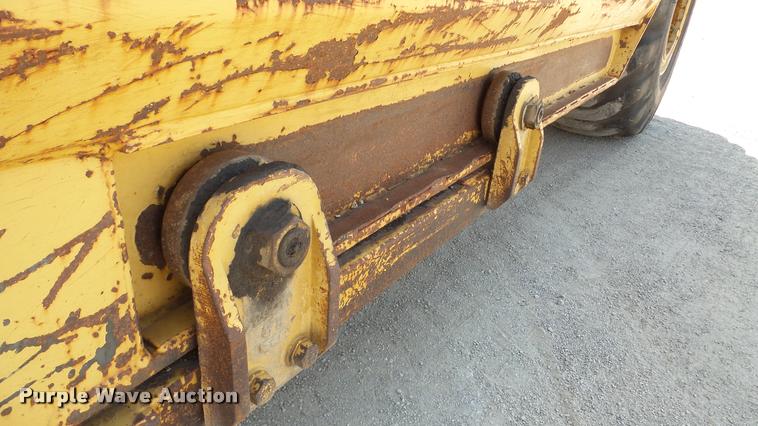 image for item DA8753 1986 Caterpillar 613C elevating scraper