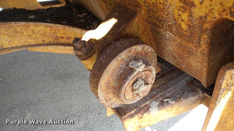 image for item DA8753 1986 Caterpillar 613C elevating scraper