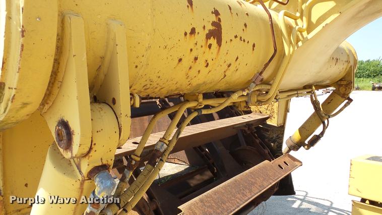 image for item DA8753 1986 Caterpillar 613C elevating scraper