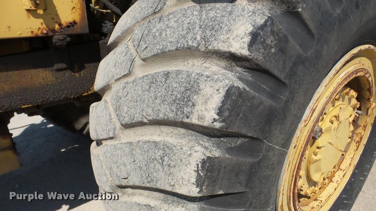 image for item DA8753 1986 Caterpillar 613C elevating scraper