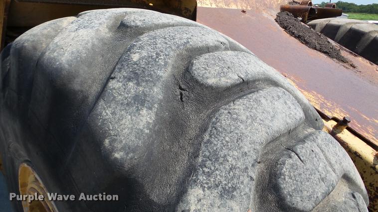 image for item DA8753 1986 Caterpillar 613C elevating scraper