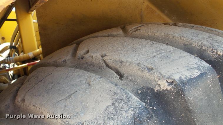 image for item DA8753 1986 Caterpillar 613C elevating scraper