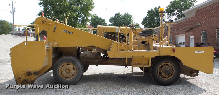 image for item DA8814 Etnyre chip spreader