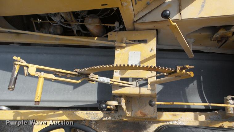 image for item DA8814 Etnyre chip spreader