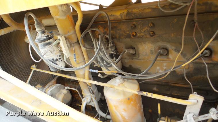 image for item DA8814 Etnyre chip spreader