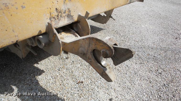 image for item DA8814 Etnyre chip spreader