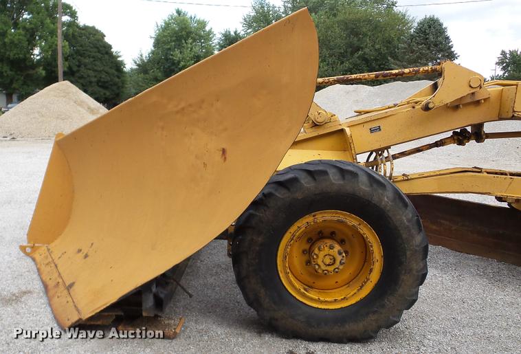 image for item DA8815 Clark Super 301 motor grader