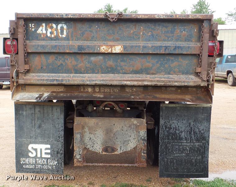 image for item DA8846 1991 Chevrolet Kodiak dump truck