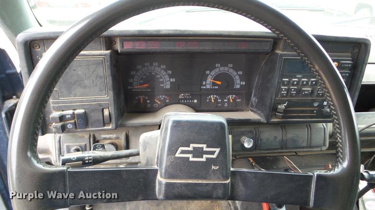 image for item DA8846 1991 Chevrolet Kodiak dump truck