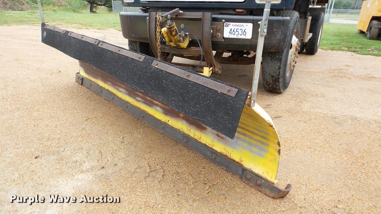 image for item DA8846 1991 Chevrolet Kodiak dump truck