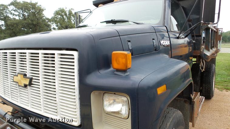 image for item DA8846 1991 Chevrolet Kodiak dump truck