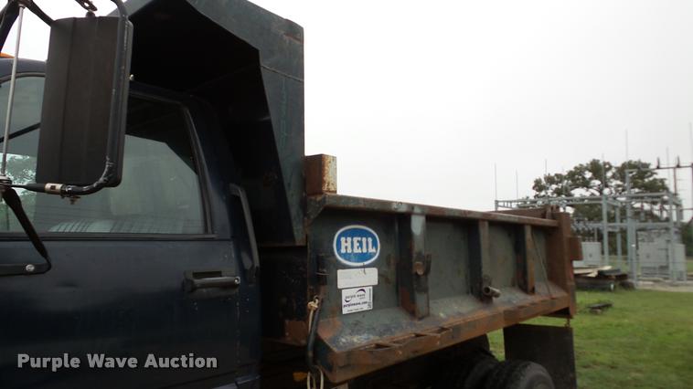 image for item DA8846 1991 Chevrolet Kodiak dump truck