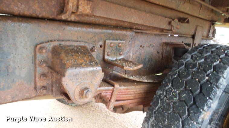 image for item DA8846 1991 Chevrolet Kodiak dump truck