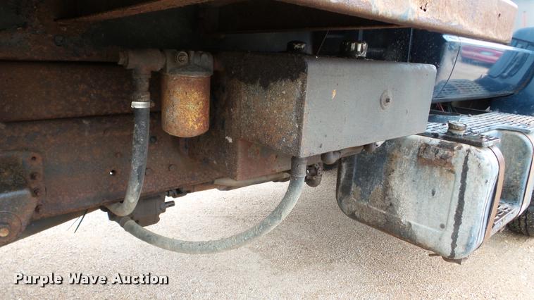 image for item DA8846 1991 Chevrolet Kodiak dump truck