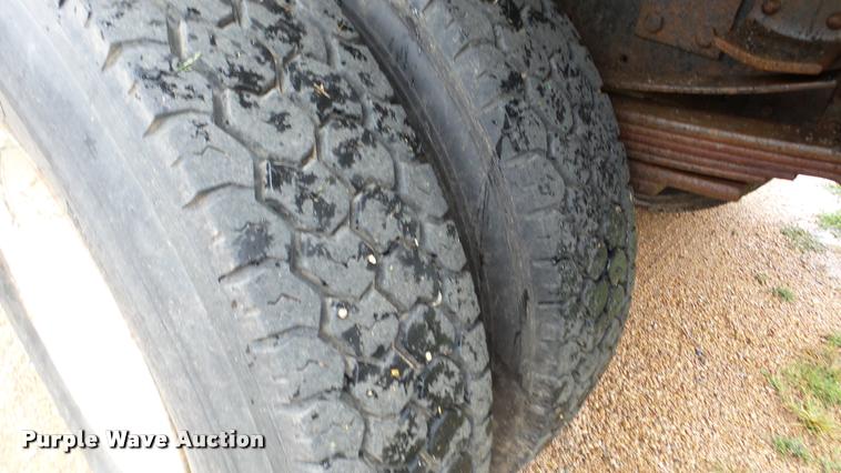 image for item DA8846 1991 Chevrolet Kodiak dump truck